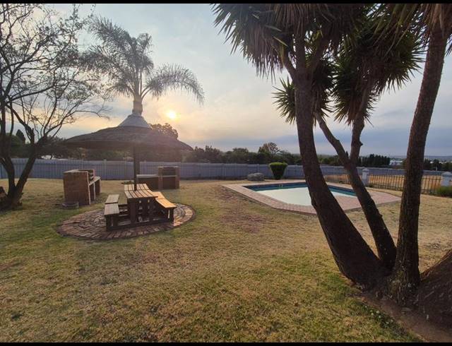 2 BEDROOM APARTMENT FOR SALE IN RIETVALLEIRAND